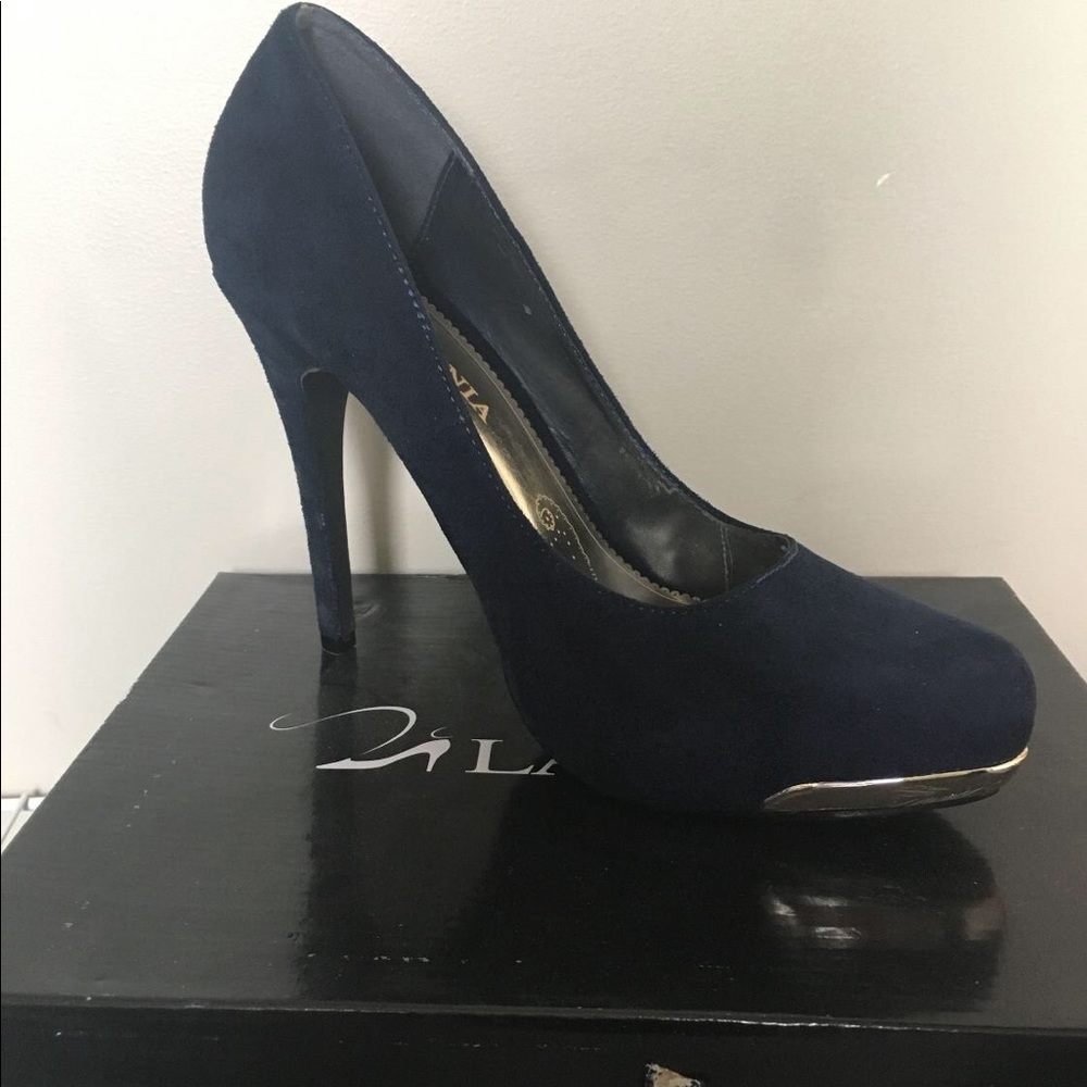 Blue Lasonia Pumps